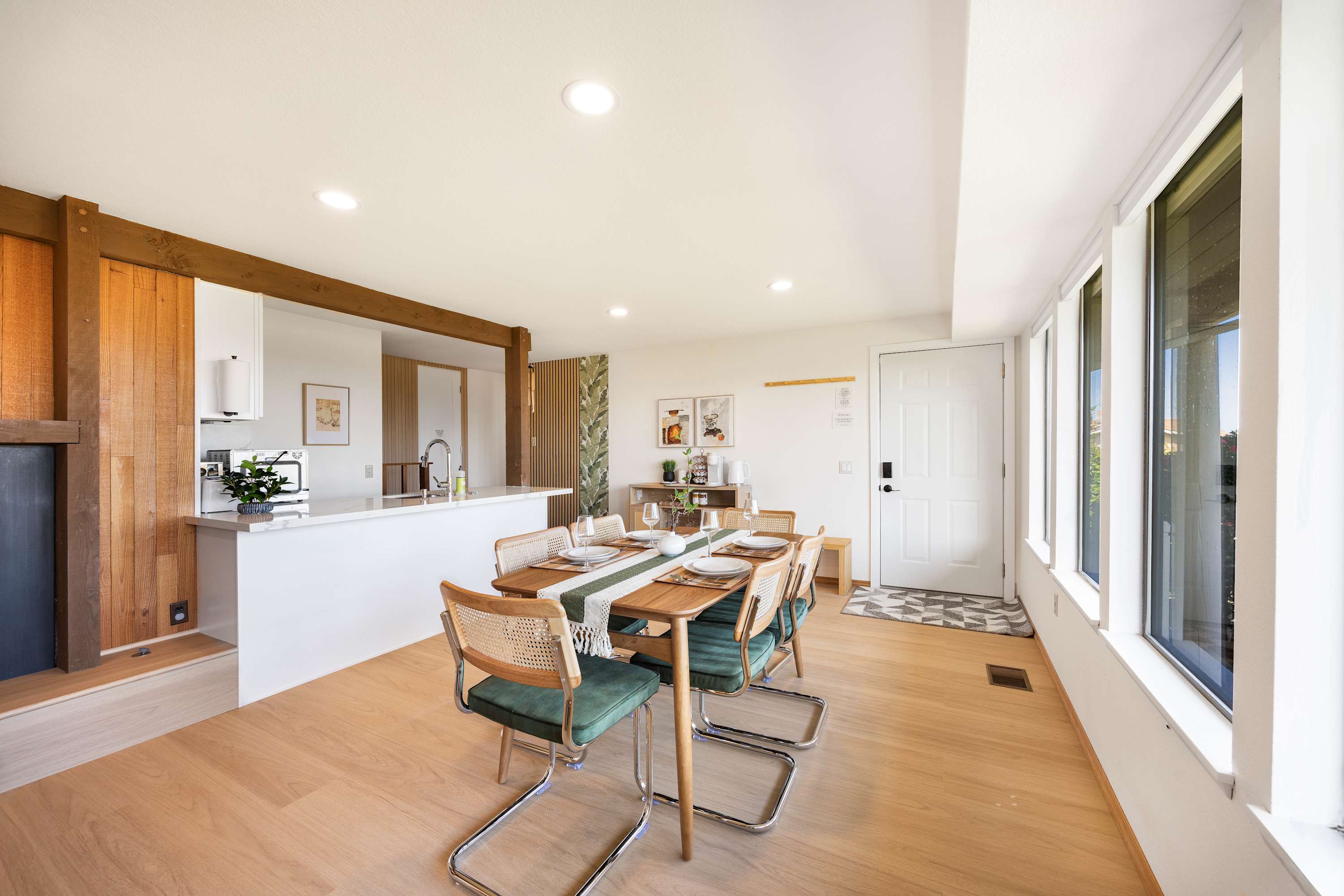 Dining table and compact kitchen